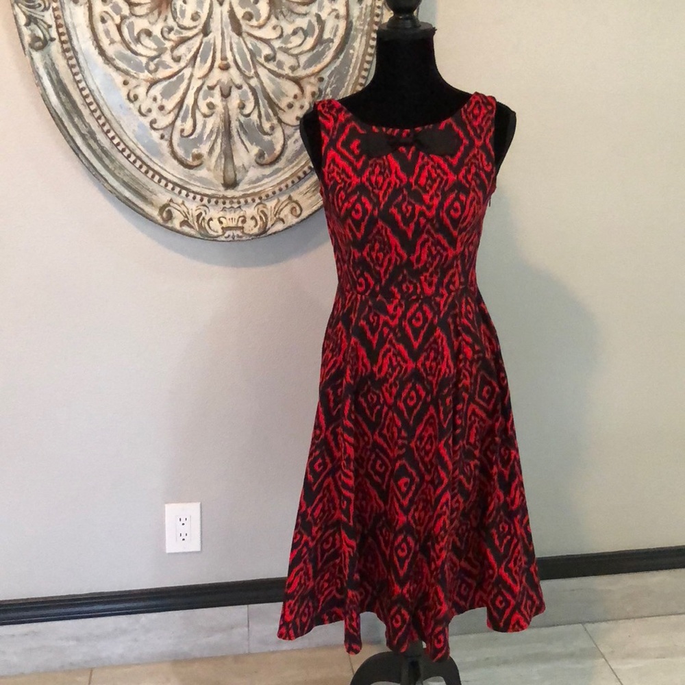 Retro-fit and flare sleeveless dress. Like new